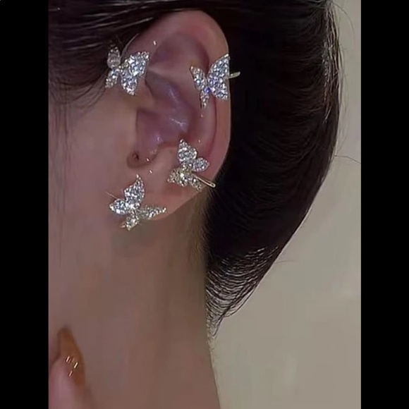 Attention Grabbing Bling Butterfly Charms Ear Climber Earring Ear Cuff 1 piece - Picture 4 of 4